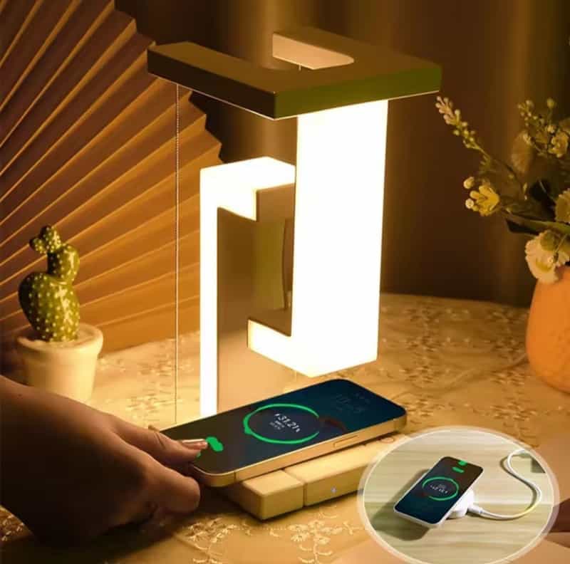 Lampe Magique Flottante avec Chargeur Sans Fil Détachable, Idéale pour Illuminer Chambre et Bureau, 10 W 🔮